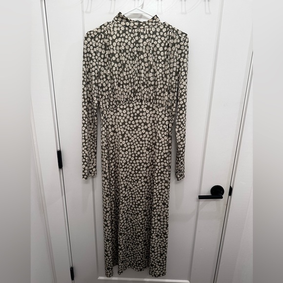 Mango Dresses & Skirts - Brand new with tags! Mango dress